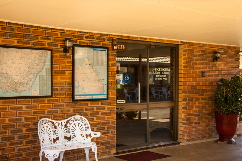 Contact Us for Accommodation in Narrabri